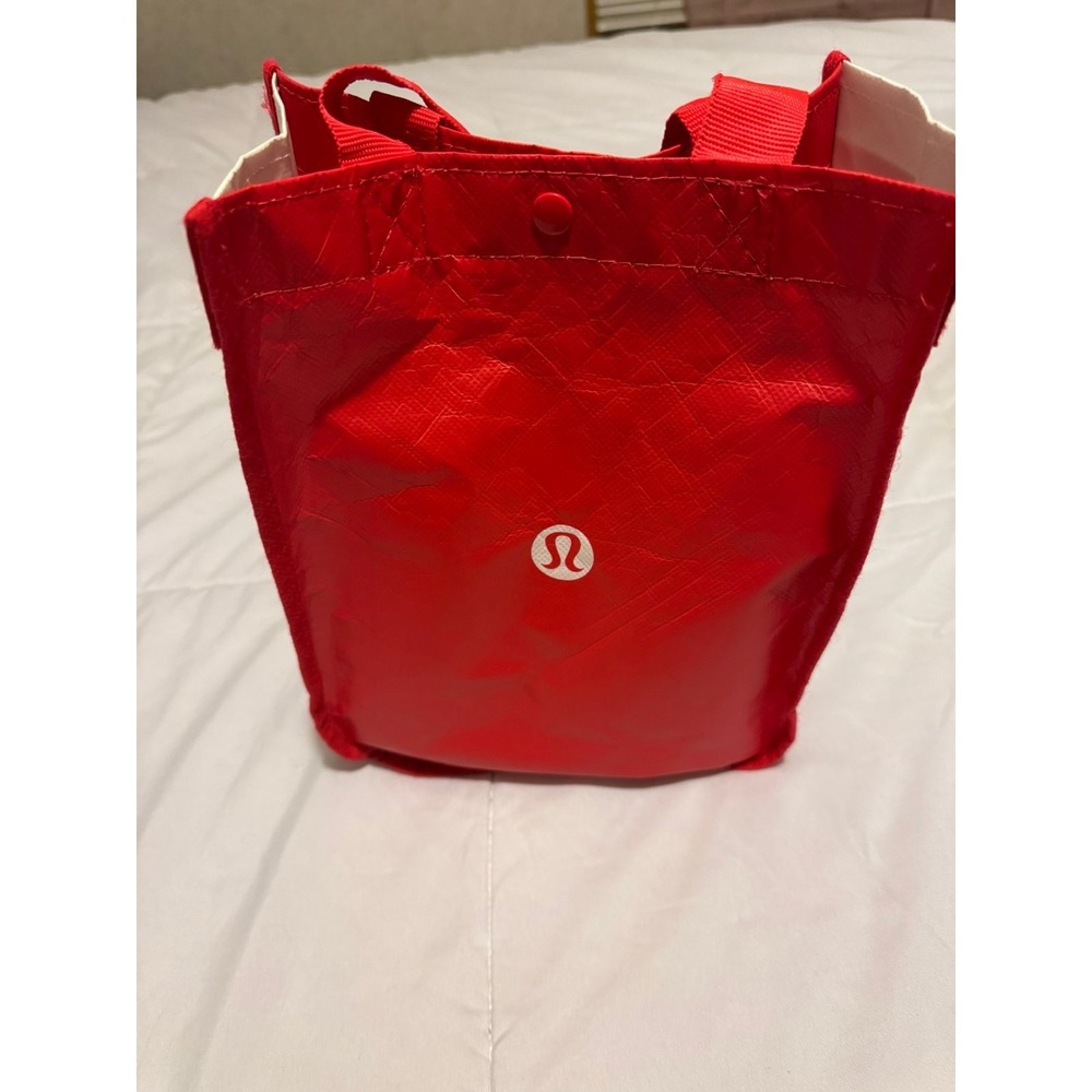 Lululemon Foldable Red White Recycled Modern Reusable Shopping Bag